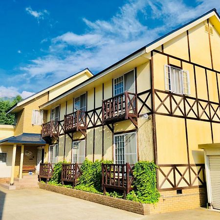 Villa Rengatei Hakuba Exterior photo